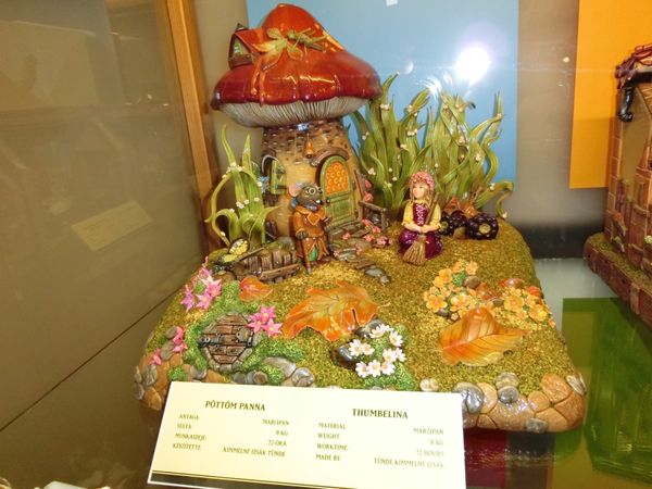 エストニア・タリン「フィンランド/ヘルシンキ  ☆エストニア/タリン☆ハンガリー/ブダペスト」の写真：マジパンミュージアムにも連れてってもらい...