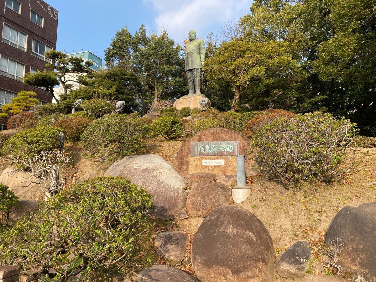 西郷隆盛像！
犬連れていない！