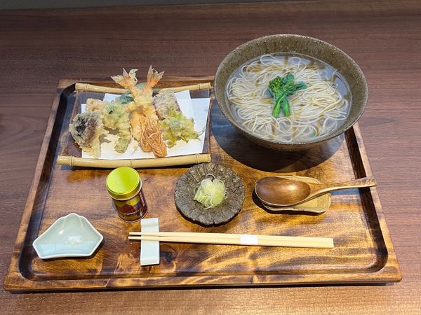 日本・金沢「3月になってもまだまだ寒い金沢出張」の写真：手打蕎麦 こより

古民家のお蕎麦屋さん...