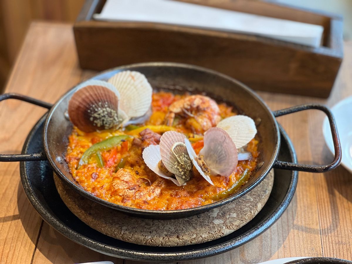 sonrisa(ソンリッサ）

金沢に行くたびに魚介類の和食ばかり食べてし...