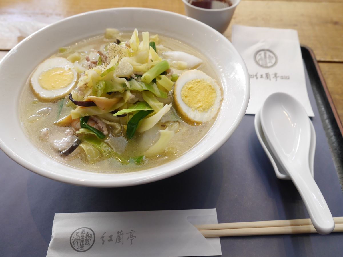 もう少ししたら桜が綺麗に見えるんだろうな。
今は梅。
桜肉も赤牛も辛子蓮根...