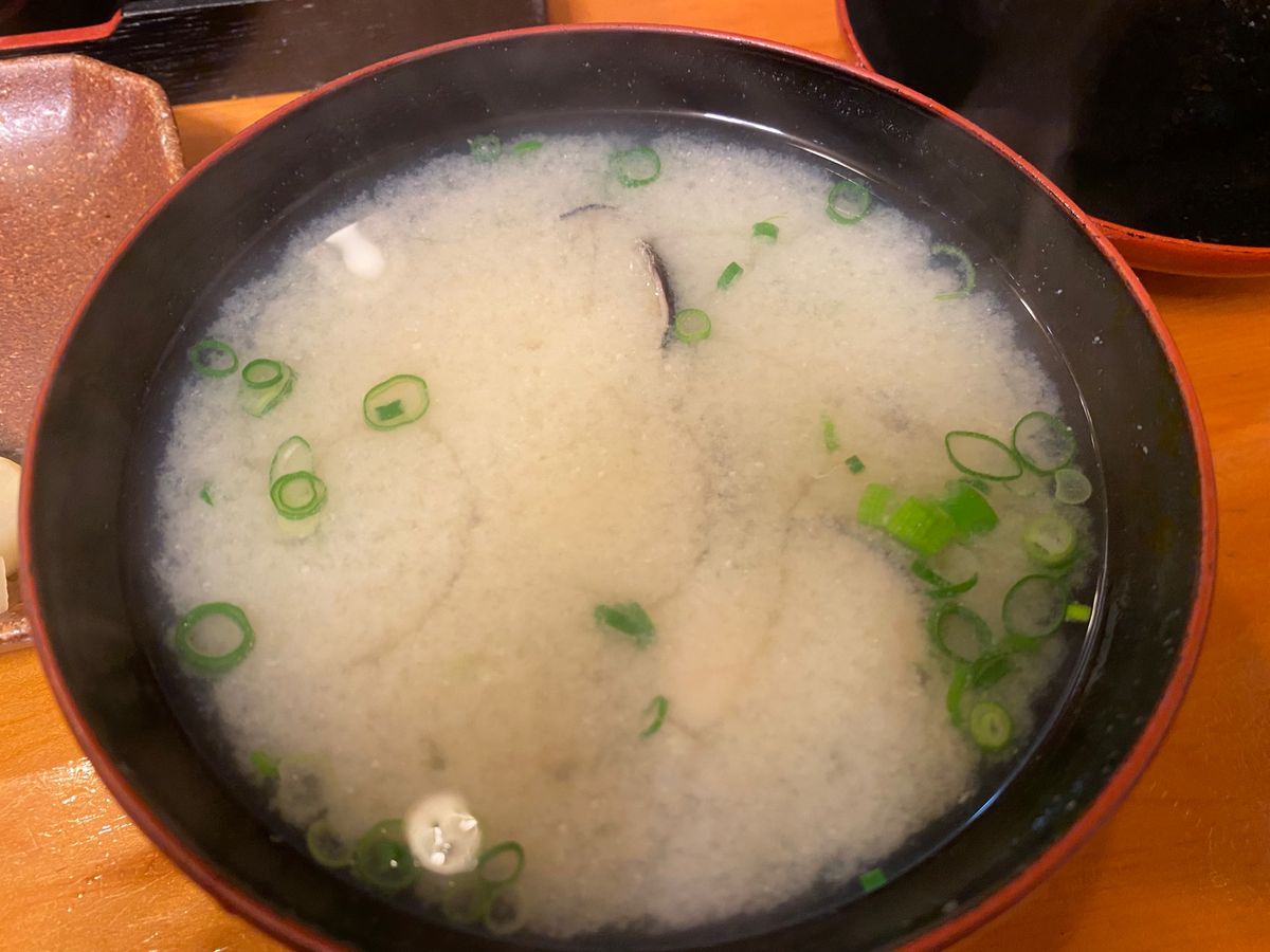 松江駅近くの居酒屋、雅さんで島根の料理いただきました！

島根牛の串刺し！...