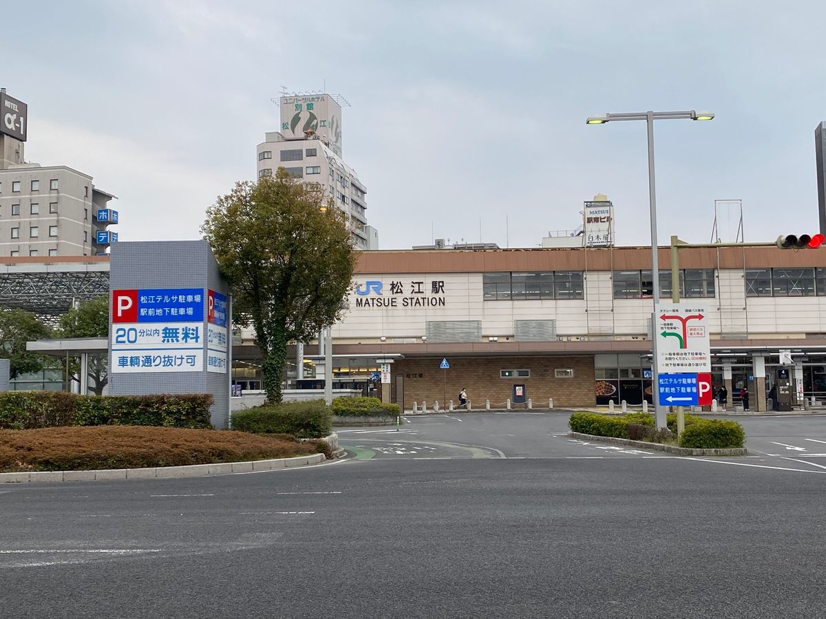 松江駅！と松江駅から米子駅まで乗った特急！
特急なのに2両！