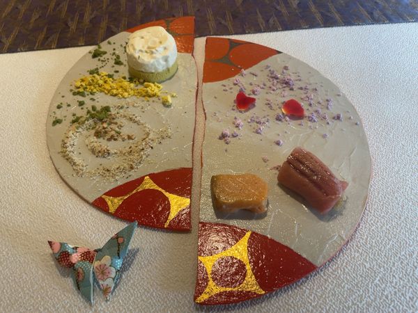 日本・京都府「京都の和フレンチと梅の花」の写真：デザートもとてもかわいい。