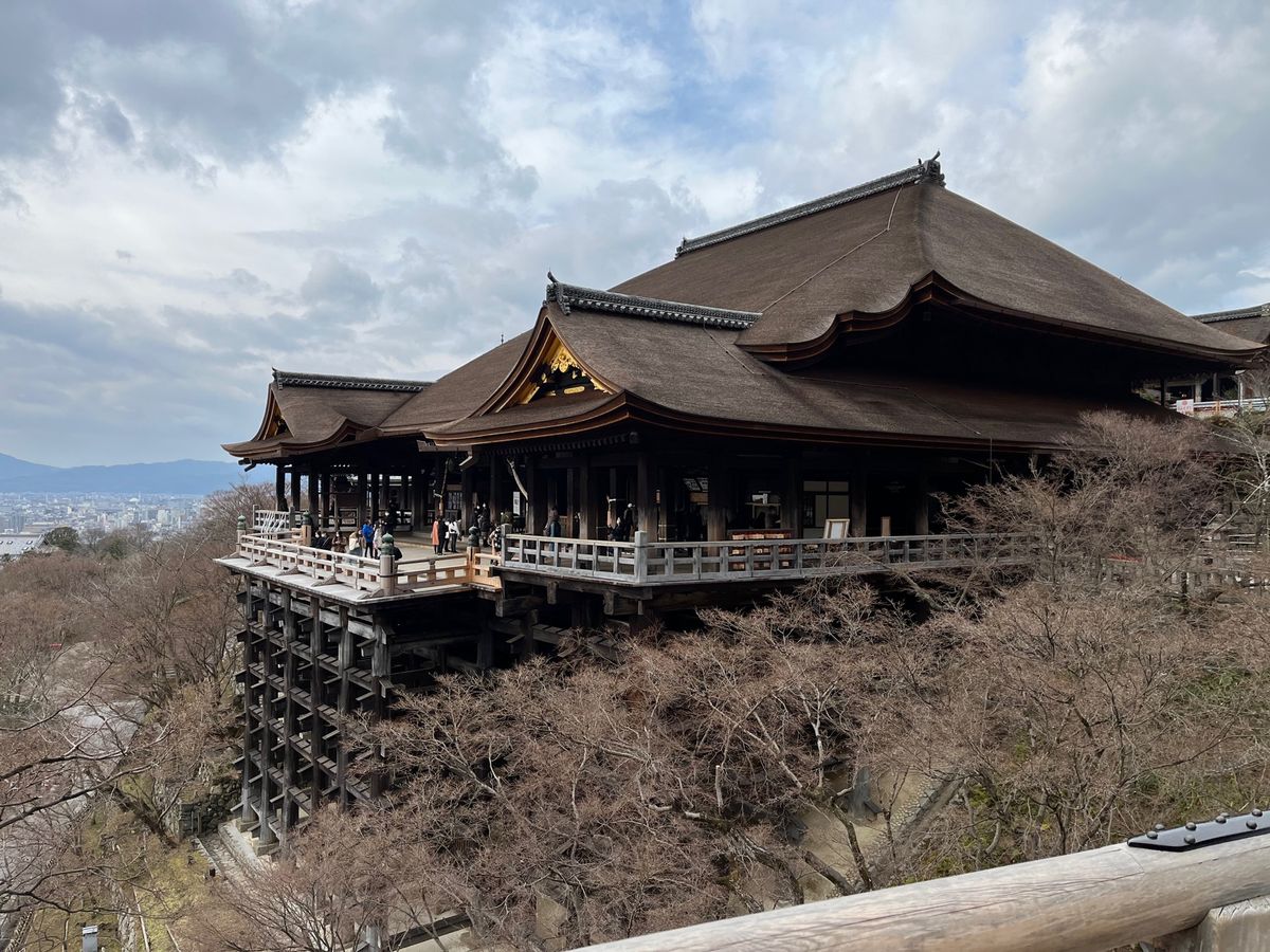 稲荷大社〜清水寺〜金閣寺〜渡月橋〜竹林〜
USJ