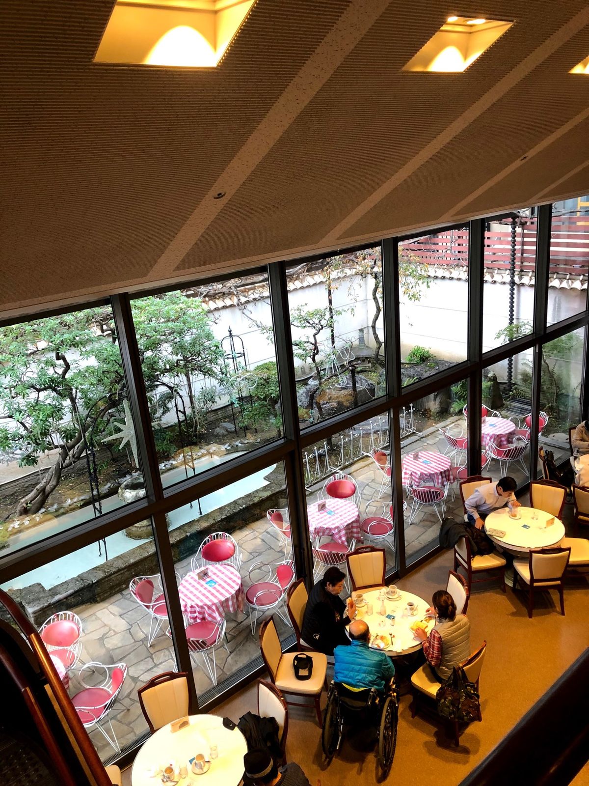 王道京都旅行の2日目は、イノダ珈琲からスタート