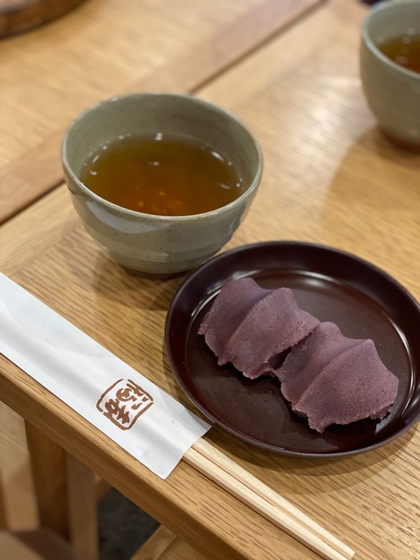 日本・「伊勢神宮」「三重県」「伊勢市」「伊勢神宮へ厄祓い」の写真：お昼ごはん