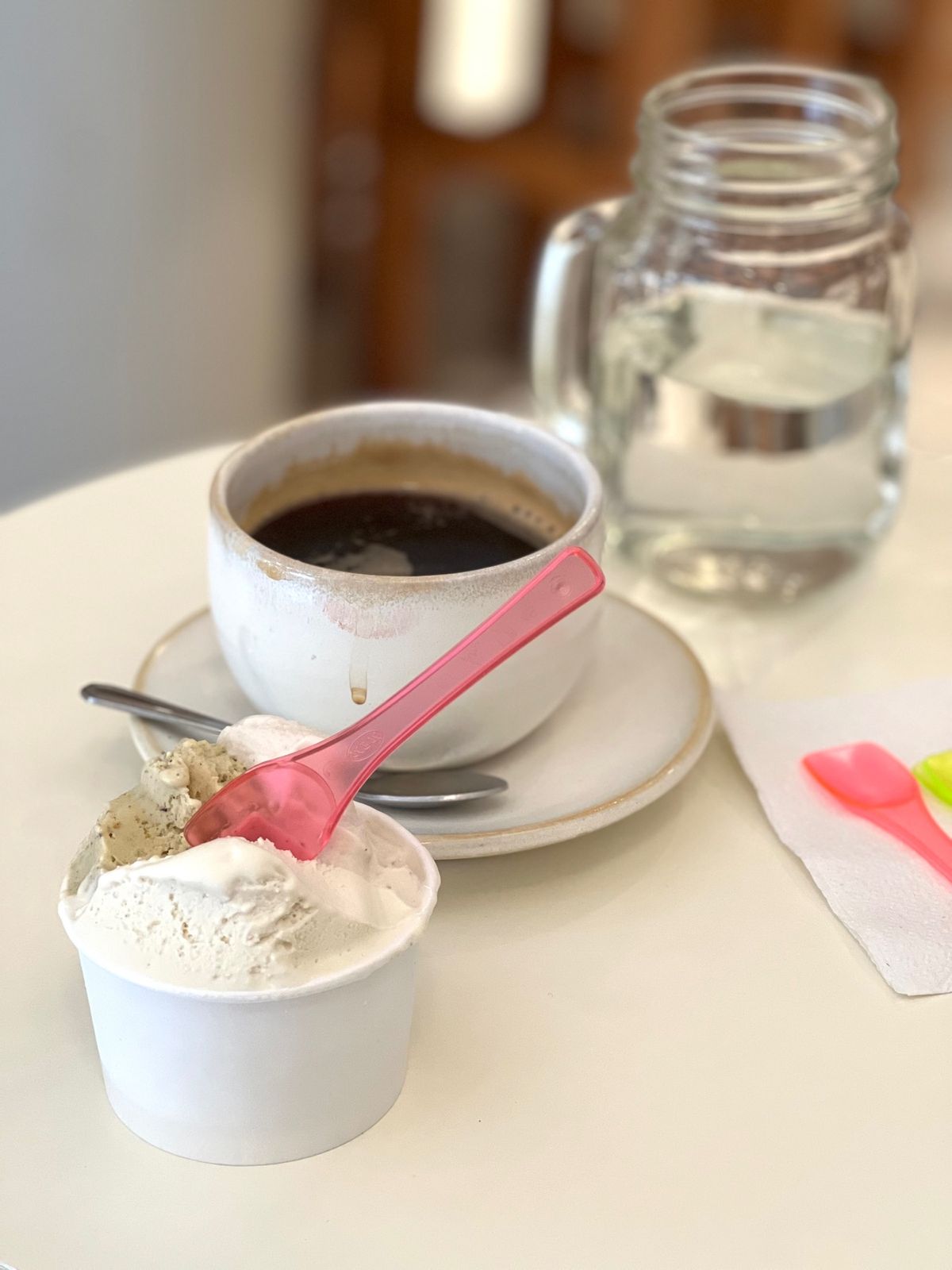 Joe Gelato

歩き疲れたので
ジェラート屋さんで休憩

この日も...