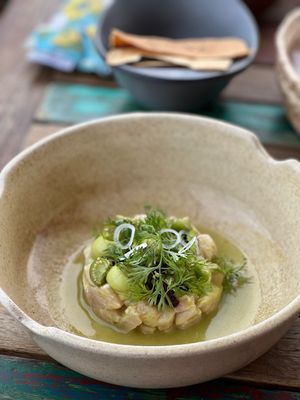 Pitiona

まずは黒穂病におかされたトウモロコシと
生魚の前菜❤️
...