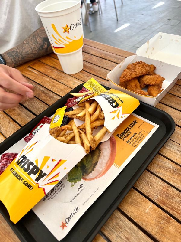 メキシコ・メキシコシティ「帰国後待機がなくなったのでついに海外旅行再開🙌」の写真：ガッツリとランチするには中途半端な時間だ...