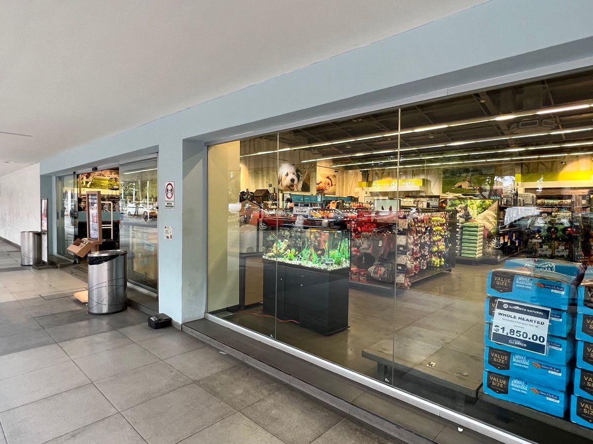 Petco Mixcoac

家の近くのスーパーに入ってるペットショップで...