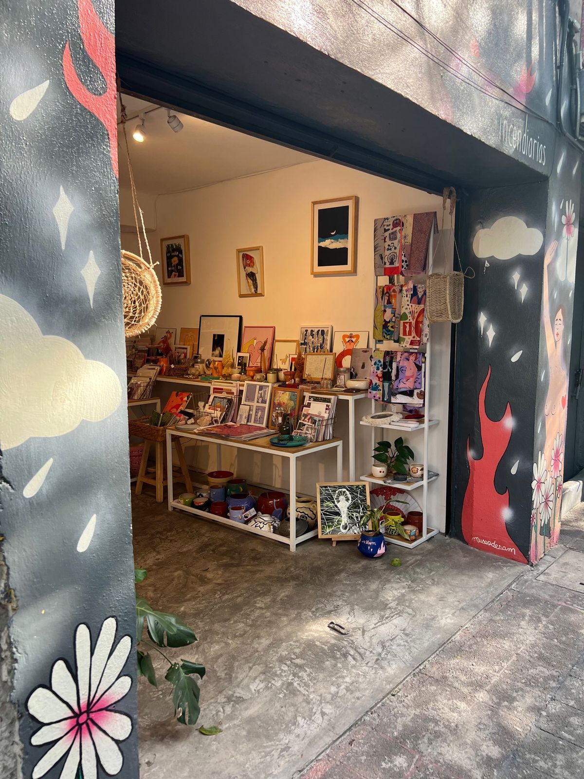 Incendiarias

店内の雑貨もかなり可愛いんだけど
めちゃくちゃ...