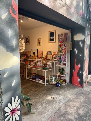 Incendiarias

店内の雑貨もかなり可愛いんだけど
めちゃくちゃ...