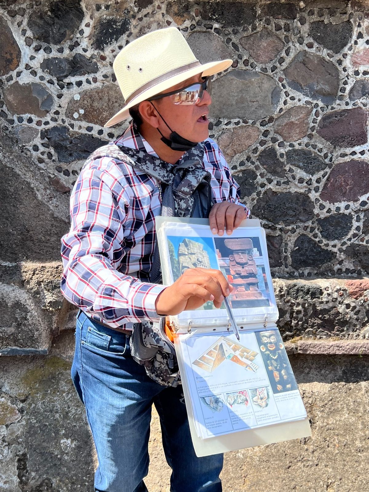 色んな不安があったけど無事遺跡に到着

まずは月の広場へ🚶‍♀️

この特...