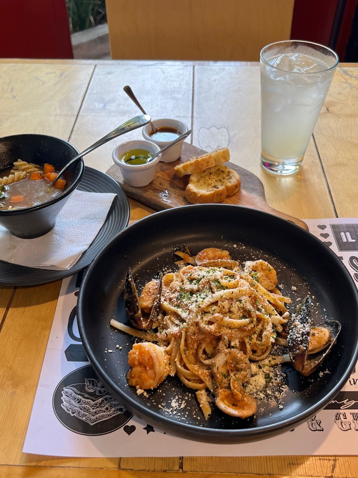 Il Diavolo in Cucina

カット後はお店の周りを散策しよ...