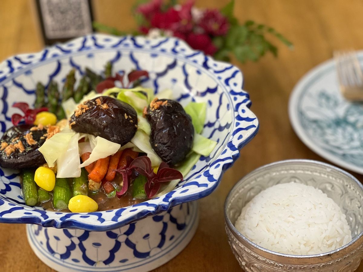 Galanga Thai House

最初はペルー料理店でセビーチェを食...