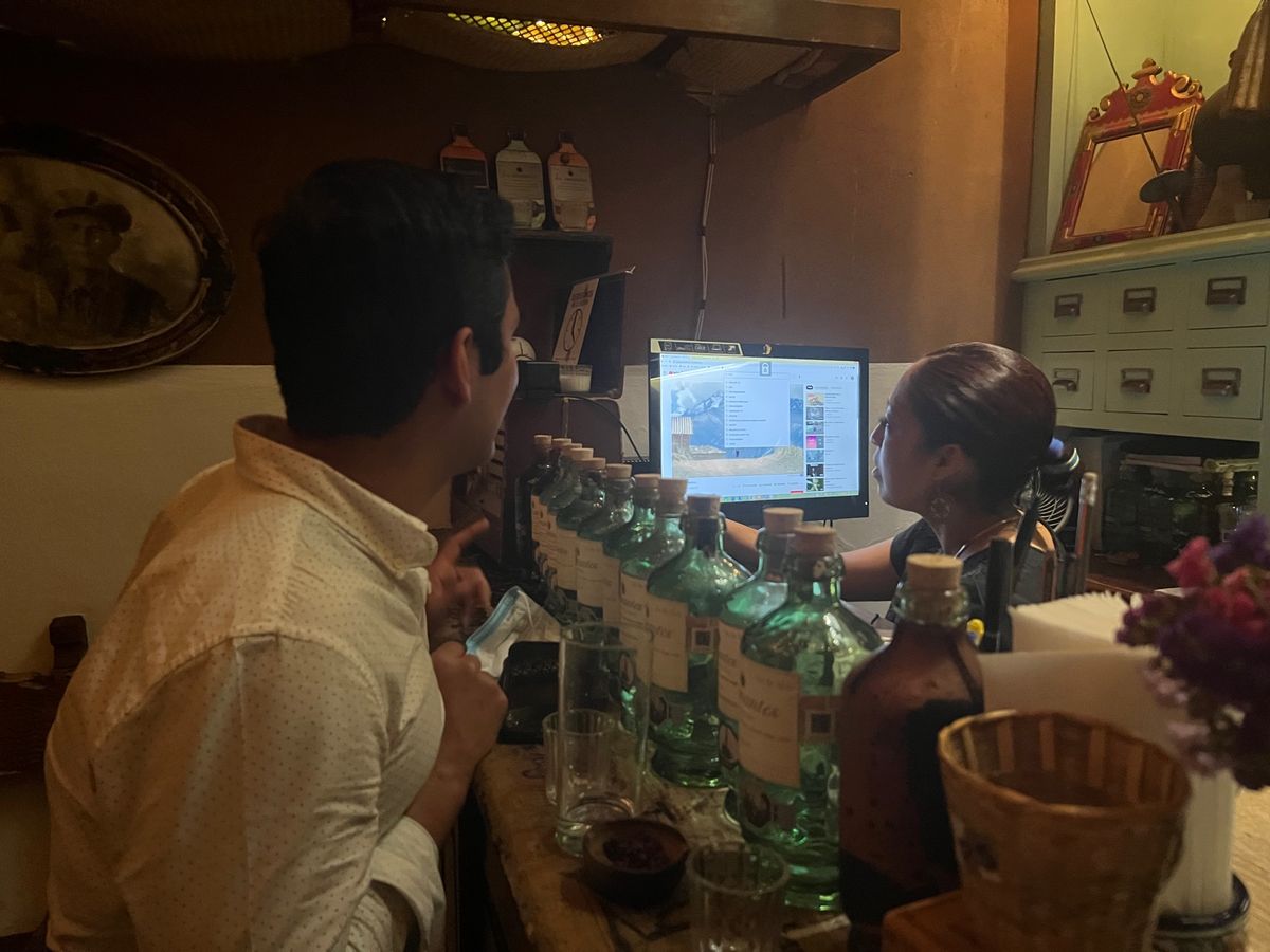 Los Amantes Mezcalería

ボトルがめちゃくちゃ可愛い...