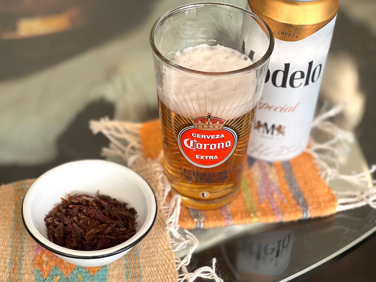 テオティワカンの後にお昼寝をしたせいか
早朝に目が覚めてしまった
朝焼けが...