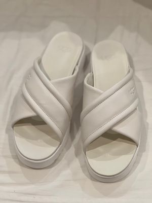 ポランコに行ったときには必ず立ち寄るマッシモドゥッティ
このショップはお手...