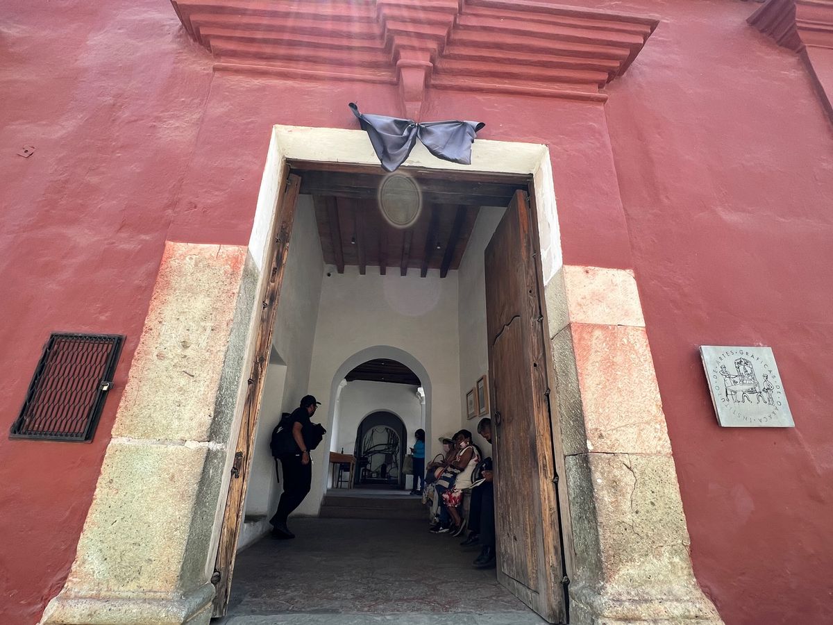 Instituto de Artes Gráficas de Oaxaca...