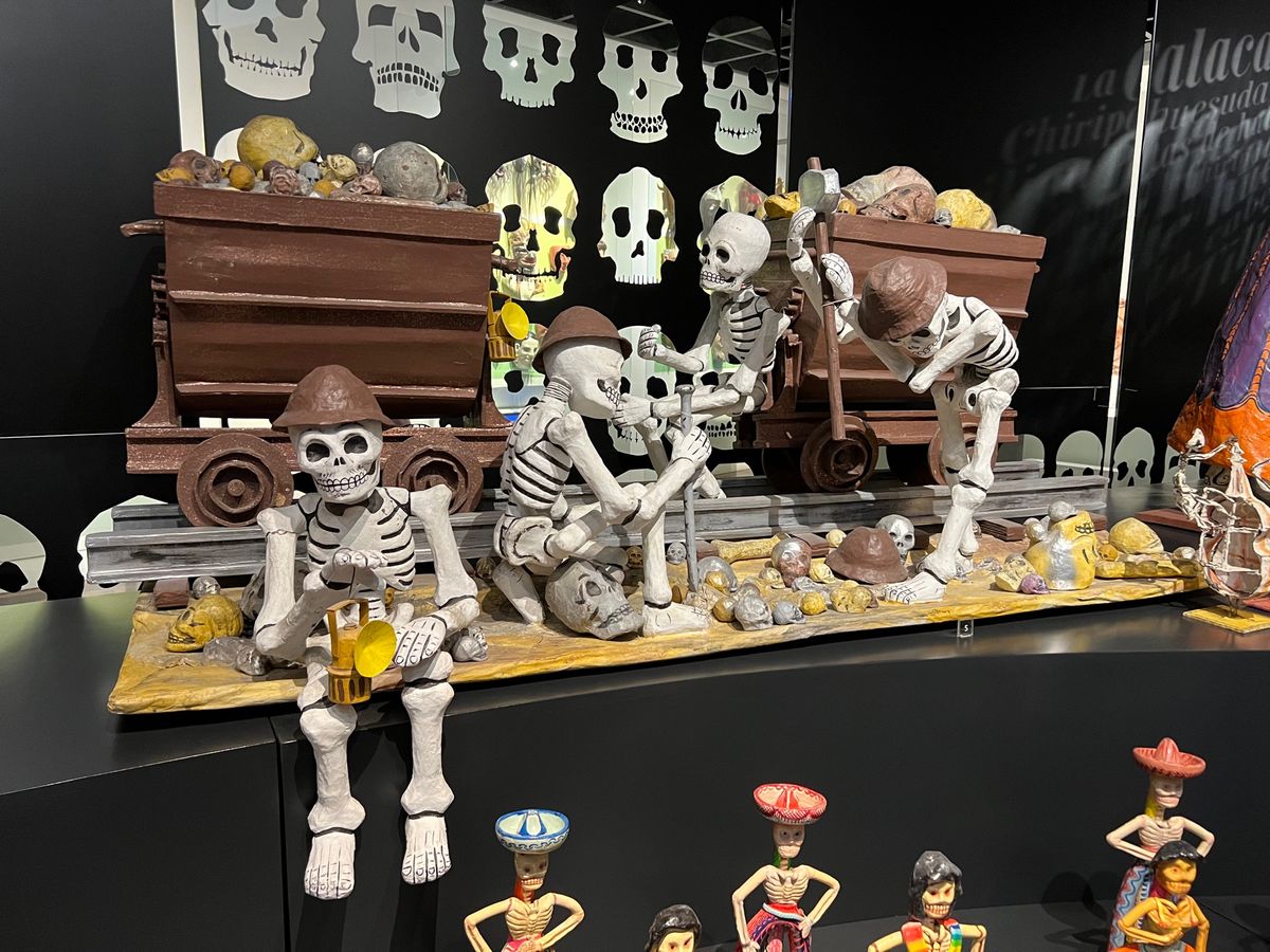 民芸品博物館

メキシコらしい人形たち
可愛い〜😍