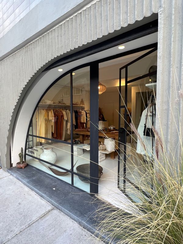 メキシコ・メキシコシティ「帰国後待機がなくなったのでついに海外旅行再開🙌」の写真：ZII ROPA

フレンチリネンっぽい...