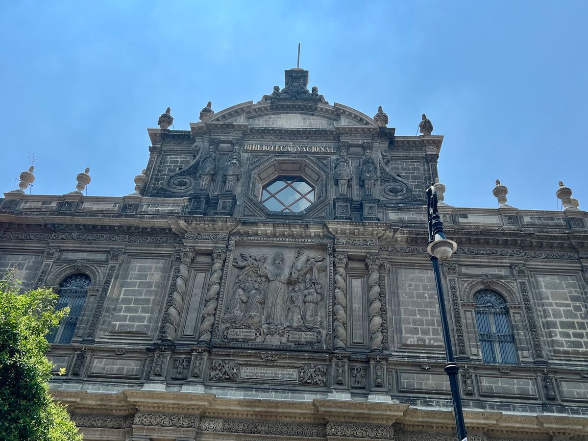 Antigua Biblioteca Nacional

図書館
