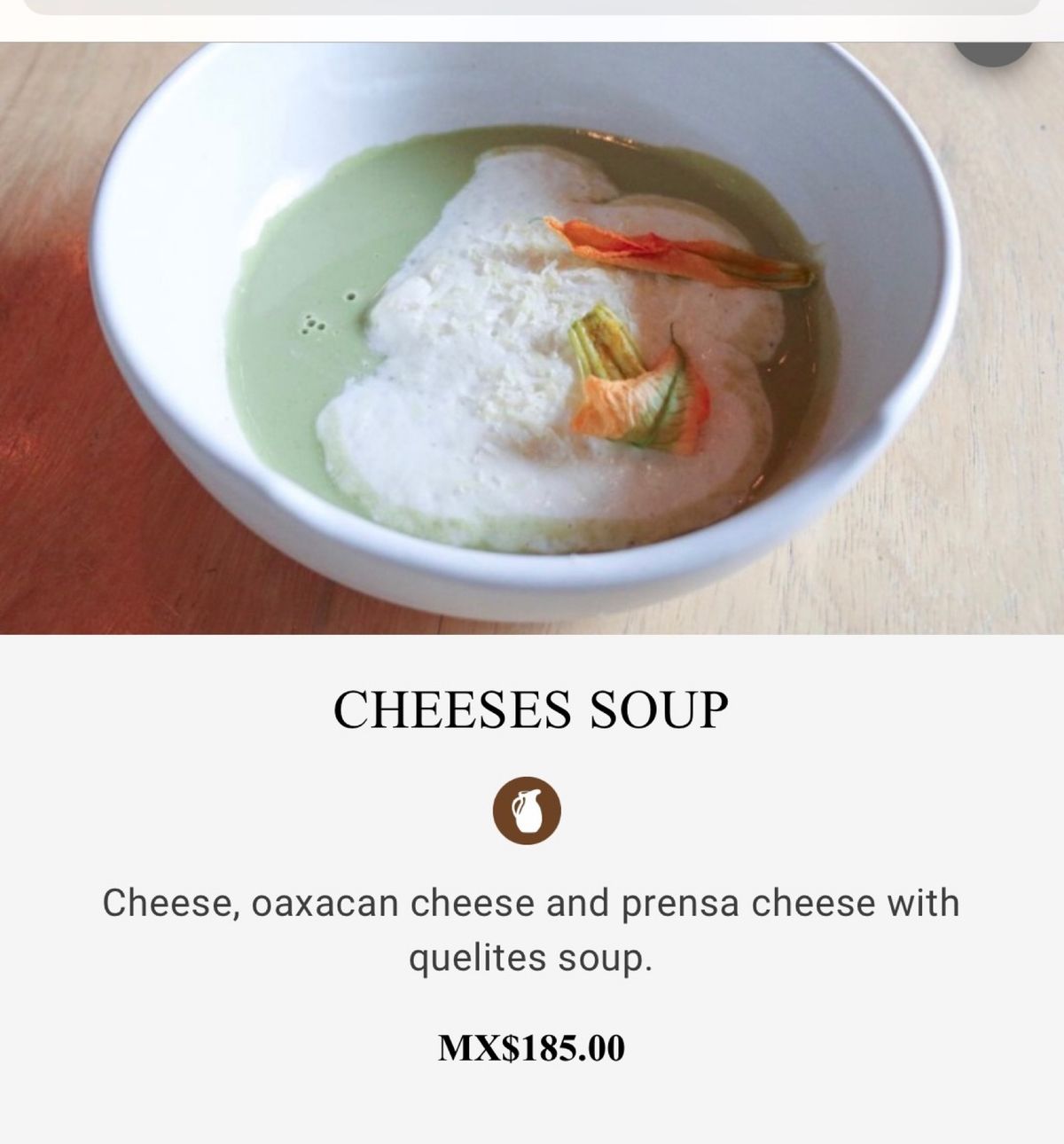 Pitiona

オアハカチーズのスープを頼んだら
目の前で作ってくれるス...