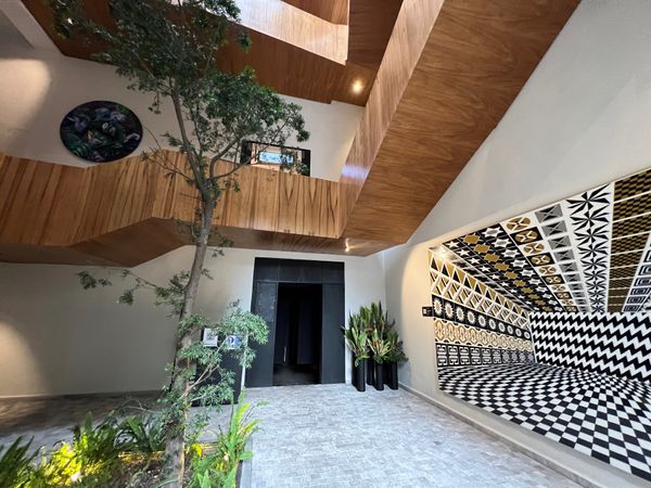 メキシコ・メキシコシティ「帰国後待機がなくなったのでついに海外旅行再開🙌」の写真：このオシャレな建物の2階にあるAMYとい...