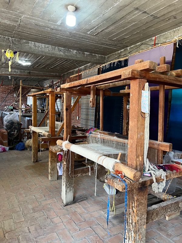 メキシコ・メキシコシティ「帰国後待機がなくなったのでついに海外旅行再開🙌」の写真：次にタクシーのおっちゃんの友達の工房へ🚖...