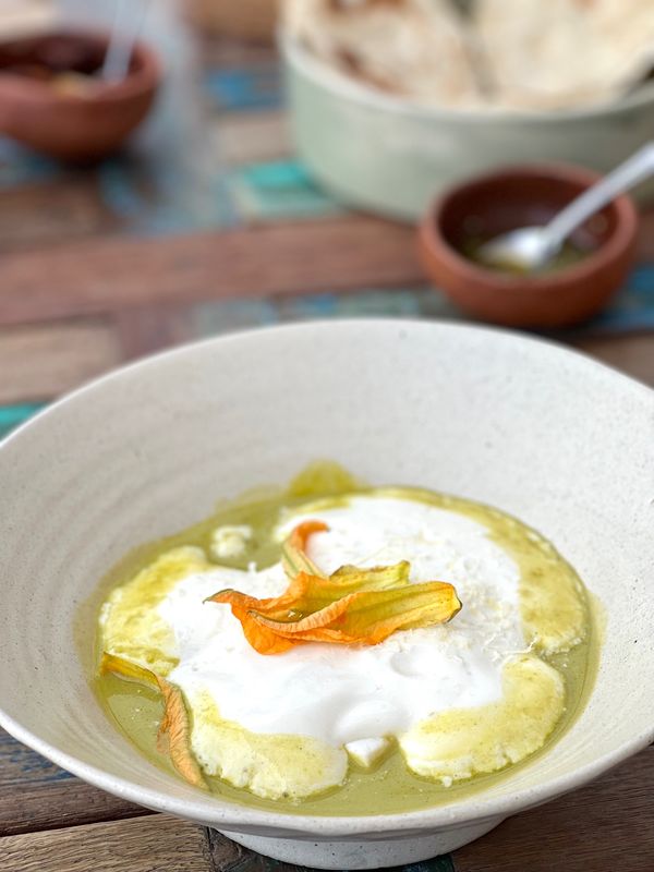 メキシコ・メキシコシティ「帰国後待機がなくなったのでついに海外旅行再開🙌」の写真：Pitiona

オアハカチーズのスープ...