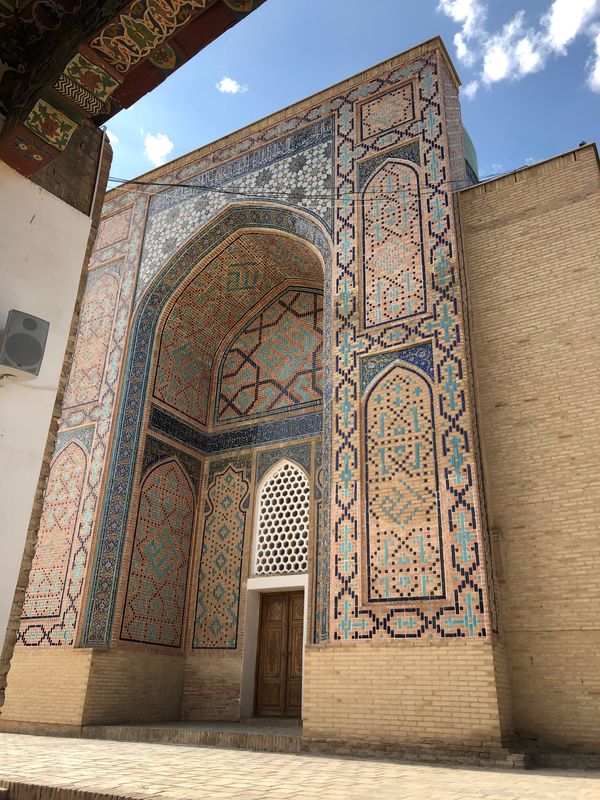 カザフスタン・ヌルスルタン「ウズベキスタンとカザフスタンに行ってみた」の写真：サマルカンドも見所はかなり多い。バスやタ...