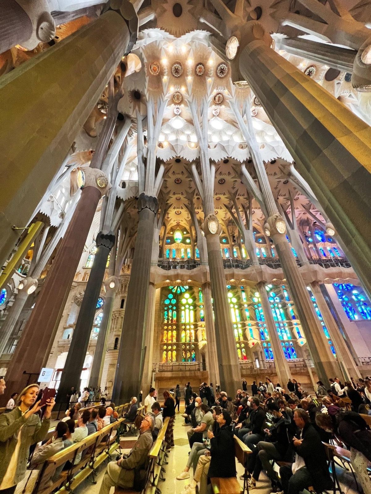 サグラダファミリア内観