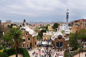 ガウディの建築で有名なグエル公園