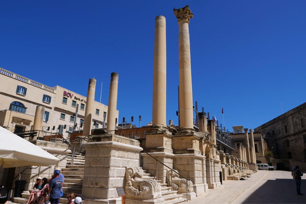 バレッタの中心部