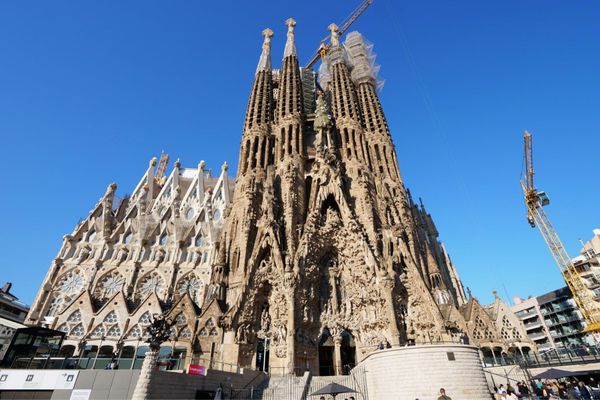 アンドラ「地中海沿岸とカナリア諸島の旅」の写真：サグラダファミリア外観