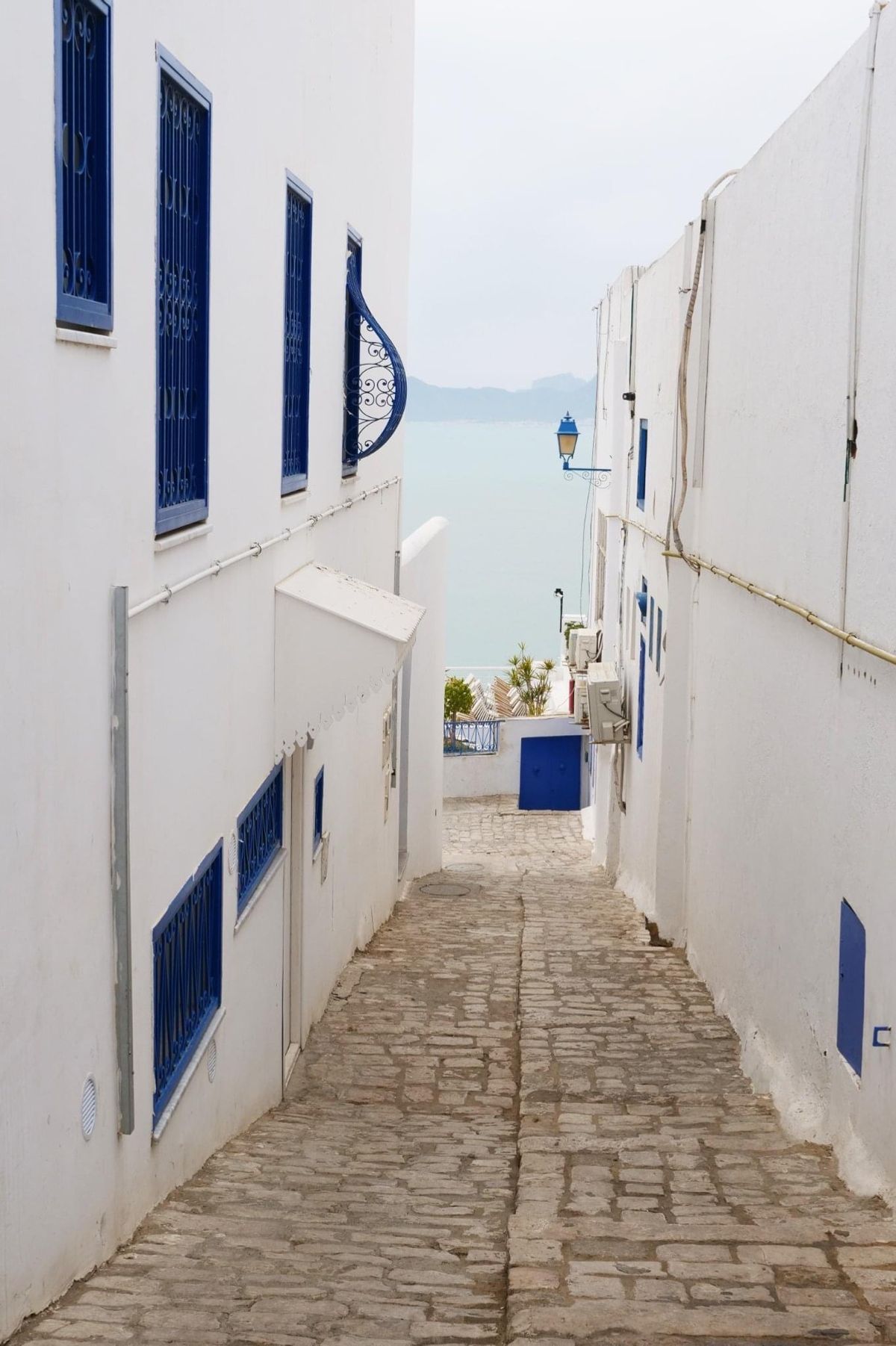 シディブサイドの街並み