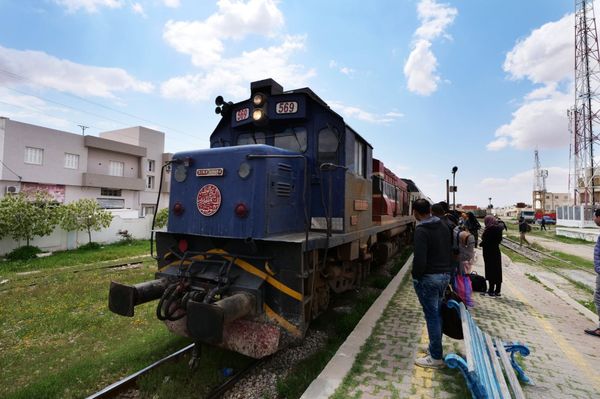 アンドラ「地中海沿岸とカナリア諸島の旅」の写真：エルジェムの鉄道駅