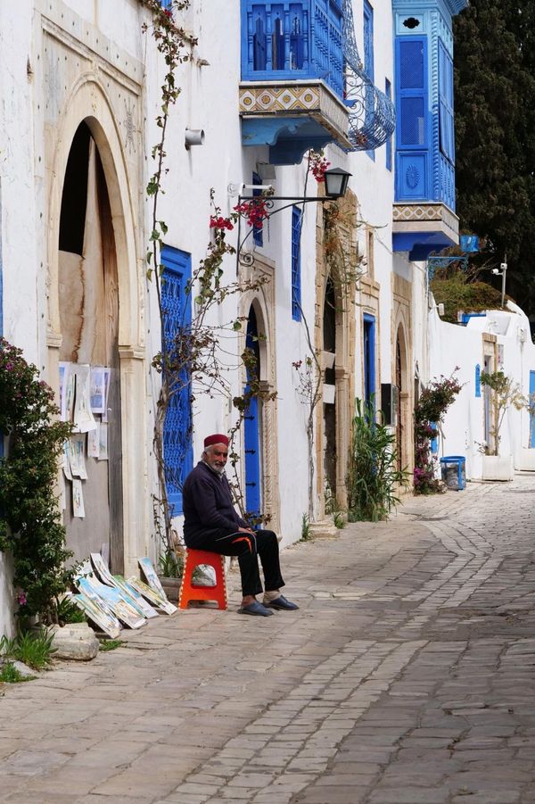アンドラ「地中海沿岸とカナリア諸島の旅」の写真：シディブサイドの街並み