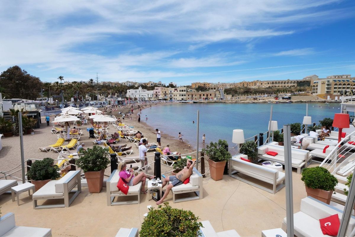 マルタはビーチもあります