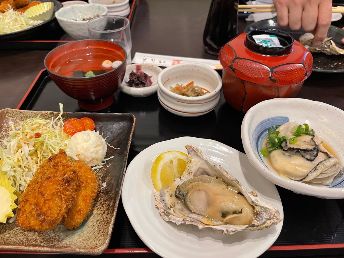 宮島の牡蠣✨焼き牡蠣も牡蠣フライも生牡蠣も良かったけど…蒸した牡蠣は最高で...