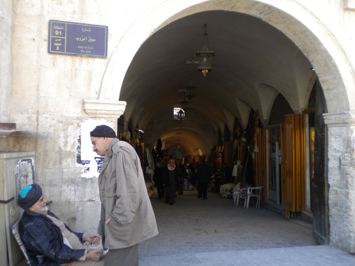 シリア第2の都市アレッポはトルコ国境に近く最古の都市とも言われていた。アレ...