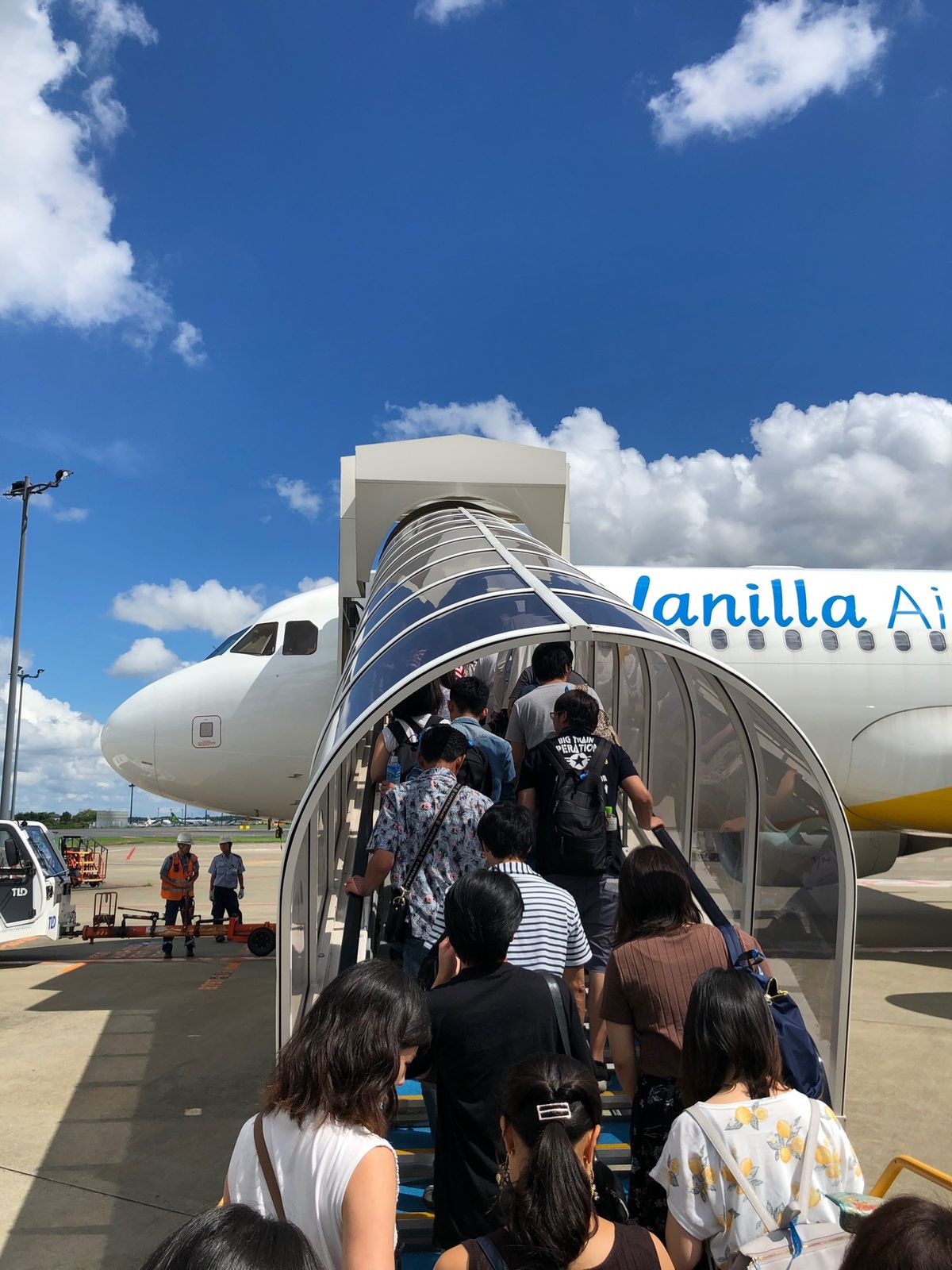 いつものスタイルという事でLCCです。空港着いたらMRT、台北駅でようやく...