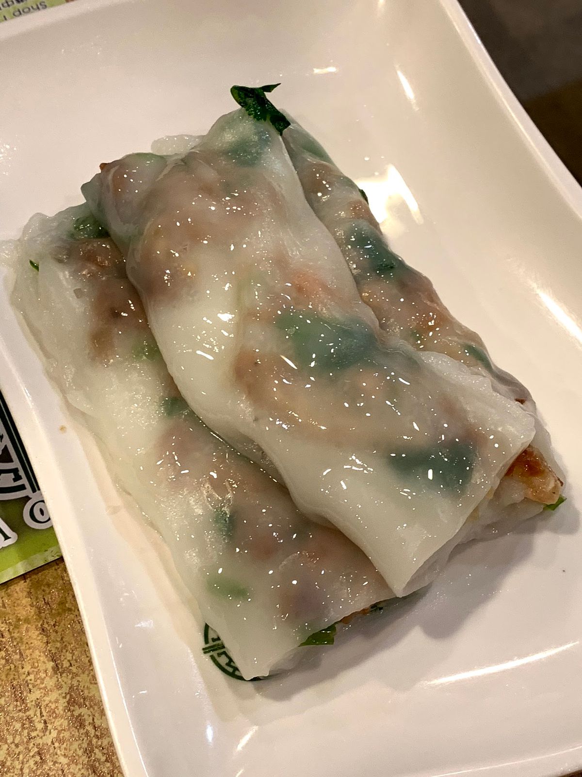 マカオから船で香港に戻る。
香港天心専門店『添好運（ティムホーワン）』へ。...