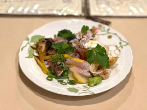 Corsaro コルサロ

このイタリアン、盛り付けも美しくて
めっちゃ美...