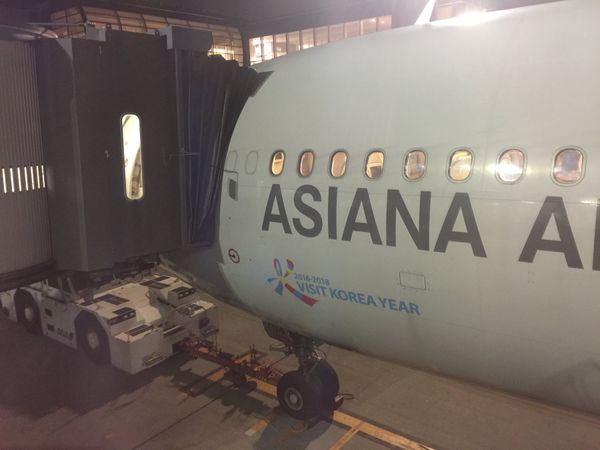 大韓民国 (韓国)・ソウル「3年連続プラっと韓国」の写真：OZ1035　HND-GMP
HL775...