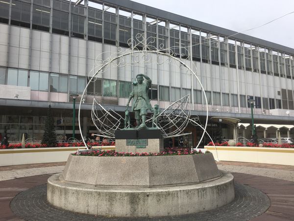 日本・岡山県「桃太郎」の写真