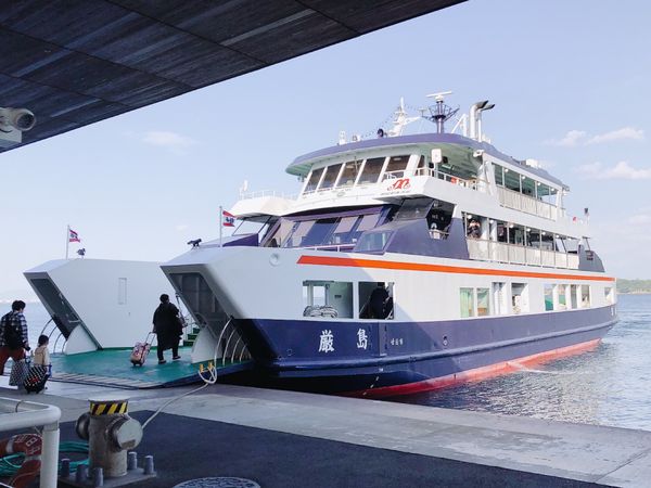 日本・山口県「2022ゴールデンウィーク家族旅行」の写真：厳島神社に船に乗って行ってきた！
牡蠣串...