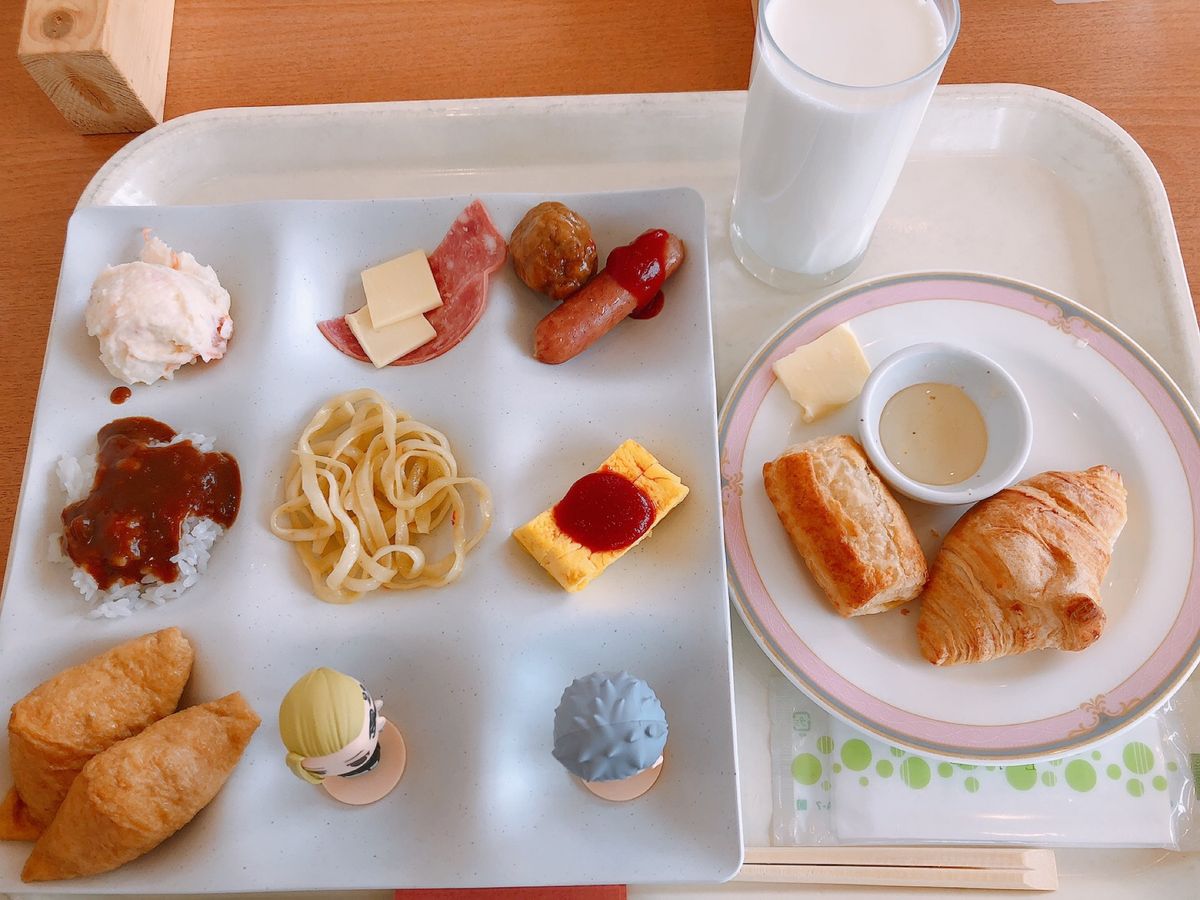 ☆2日目①
泊まったホテル「ブルーポート苅田(かんだ)」
朝食ビュッフェ。...