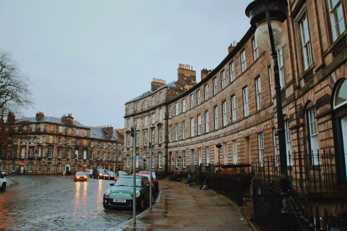 12 旧市街と新市街
1枚目のmuseum of Edinburghは無料...